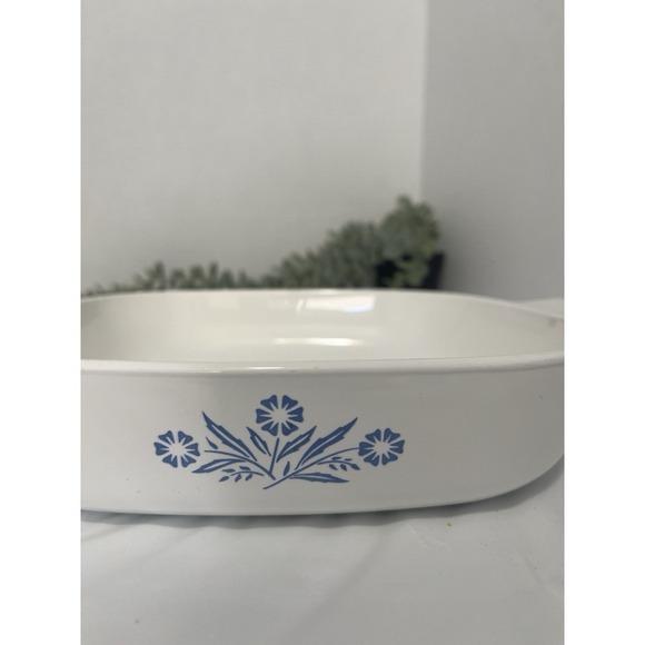 Rare Vintage Pyrex Corning Ware Blue Cornflower P-10-B 10 inch Stamped w/lid - Picture 2 of 13